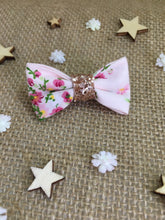 Barrette fleurie